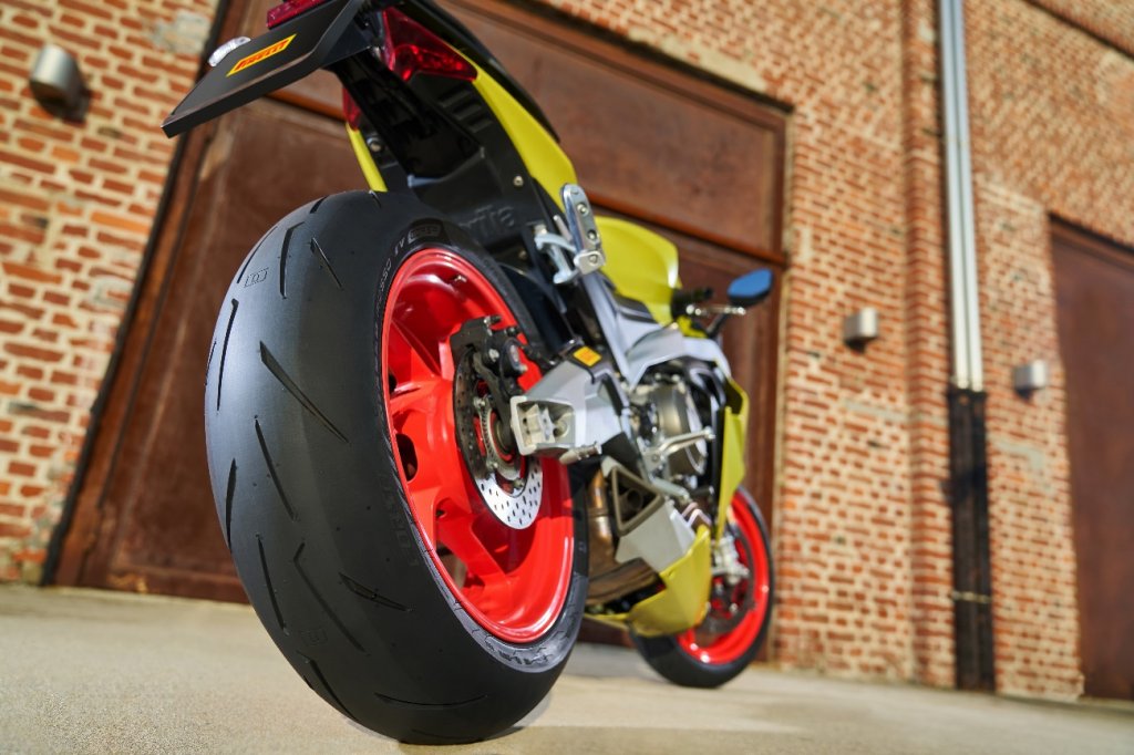 Pirelli Diablo Rosso Corsa Iv 2