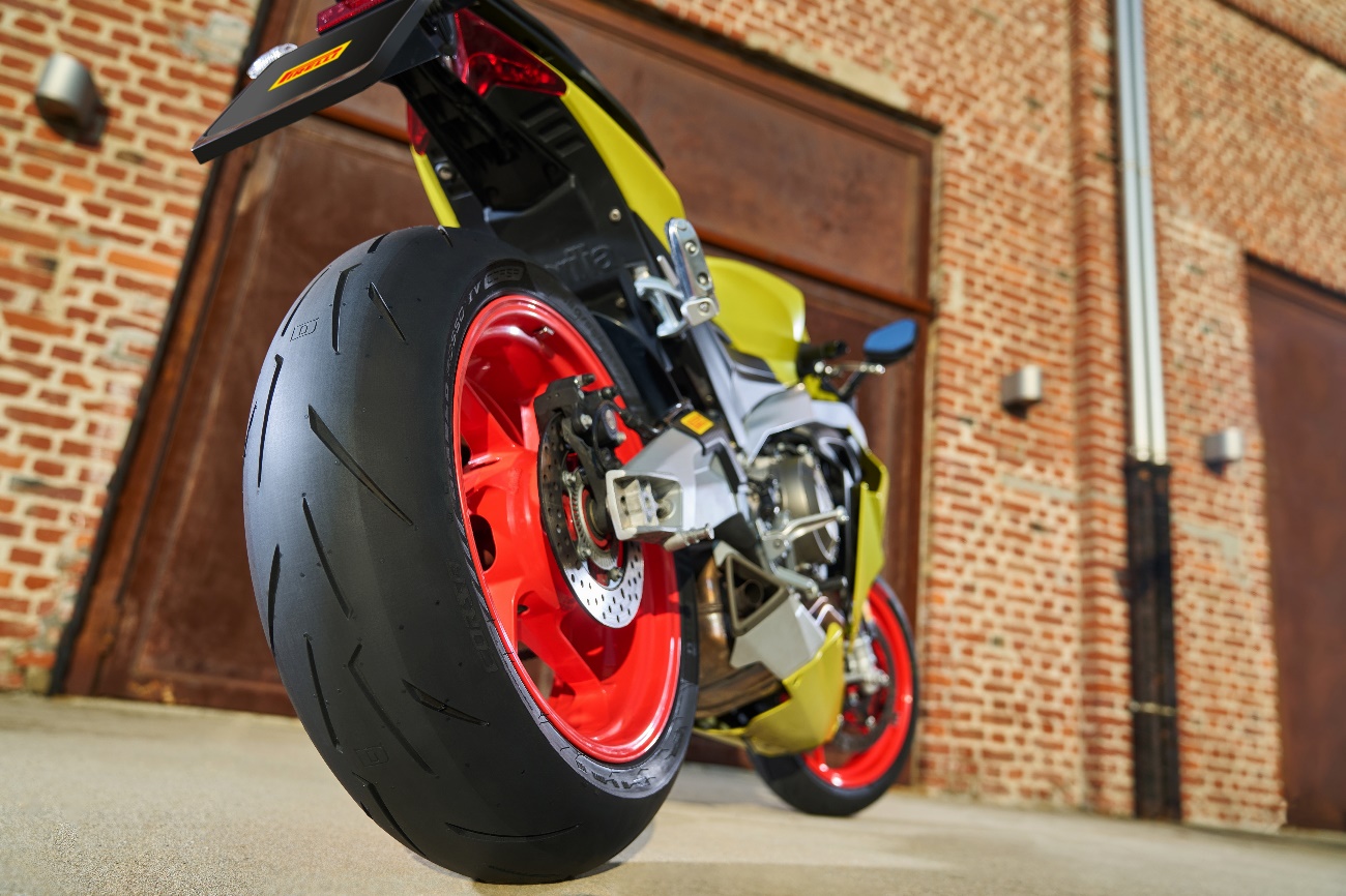 Pirelli Diablo Rosso Corsa Iv 2