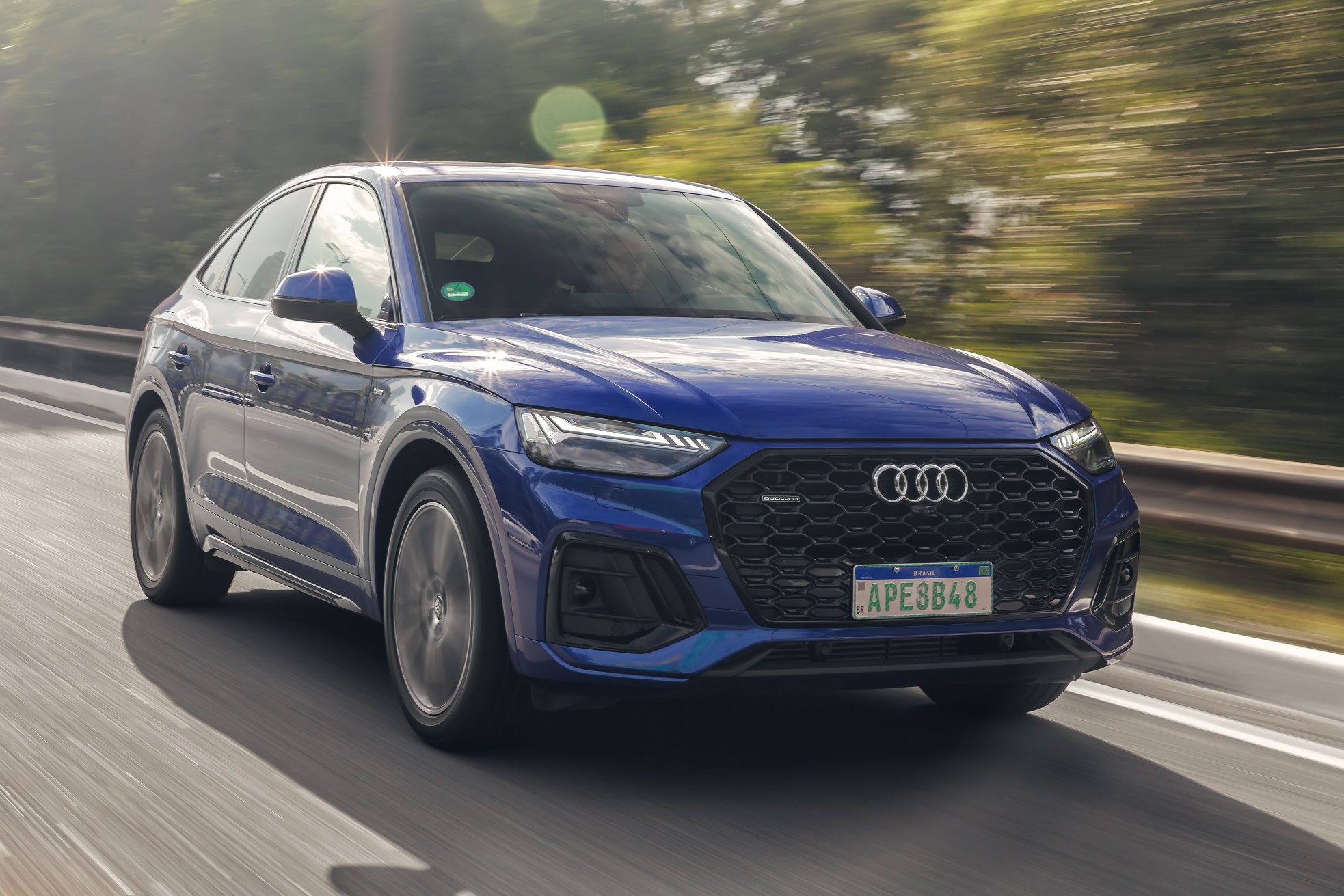 Audi Q5 Híbrido Destaque
