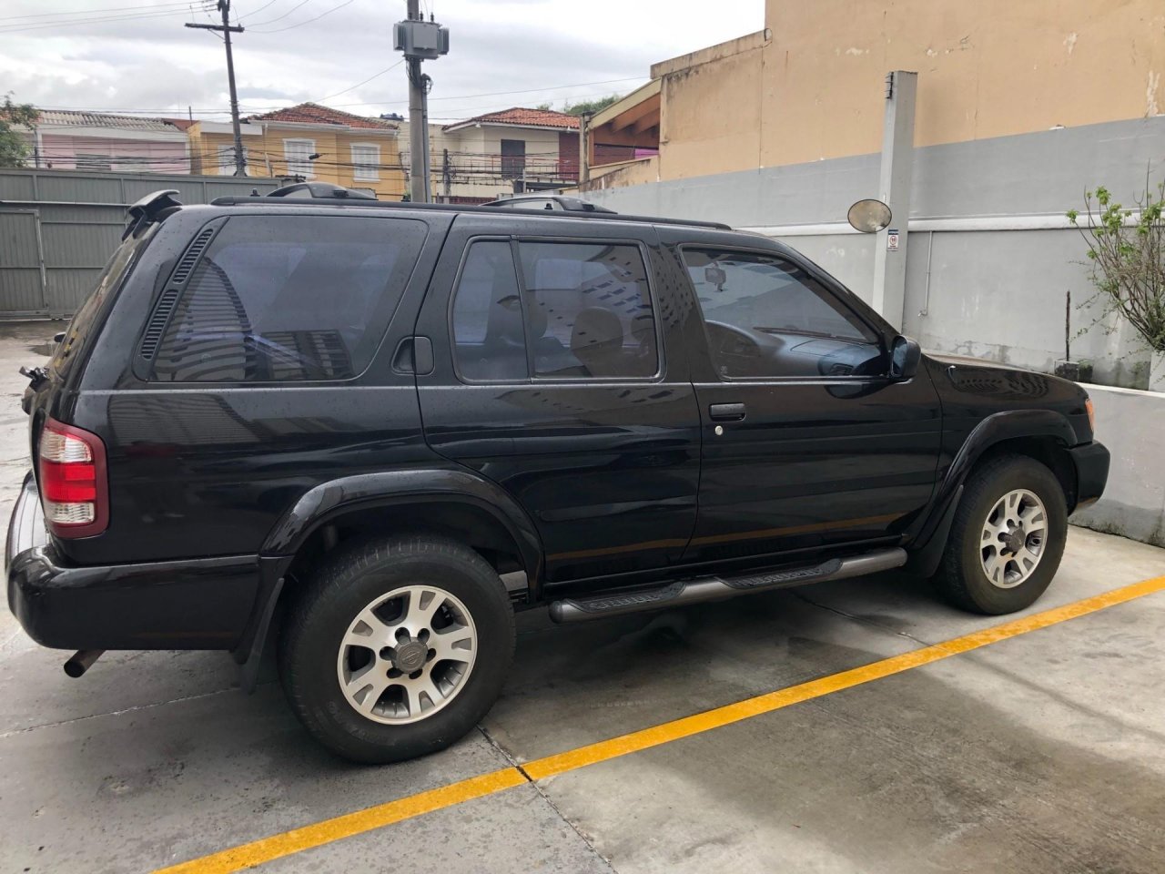 Nissan Pathfinder 3.3 Se 4x4 V6 12v Gasolina 4p Automatico Wmimagem12172472816