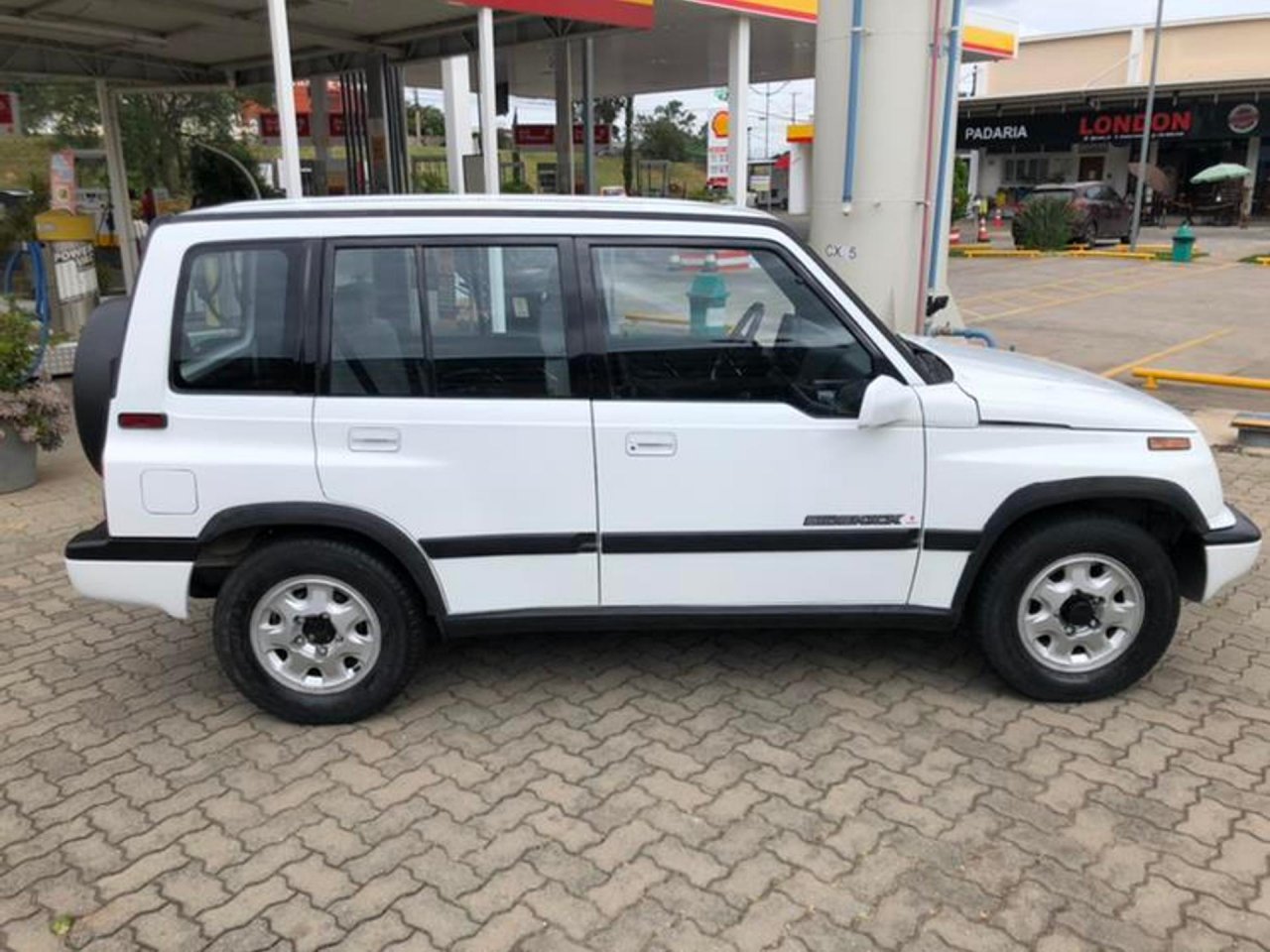 Suzuki Sidekick 1.6 Metal Top 4x4 16v Gasolina 4p Automatico Wmimagem14230401797