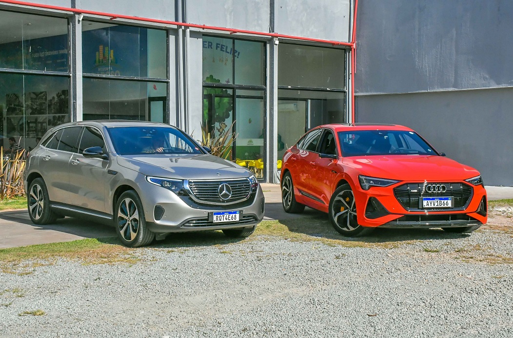 4. Webmotors Comparativo Mercedes Benz Eqc 400 4matic X Audi E Tron Sportback Performance Black 3418