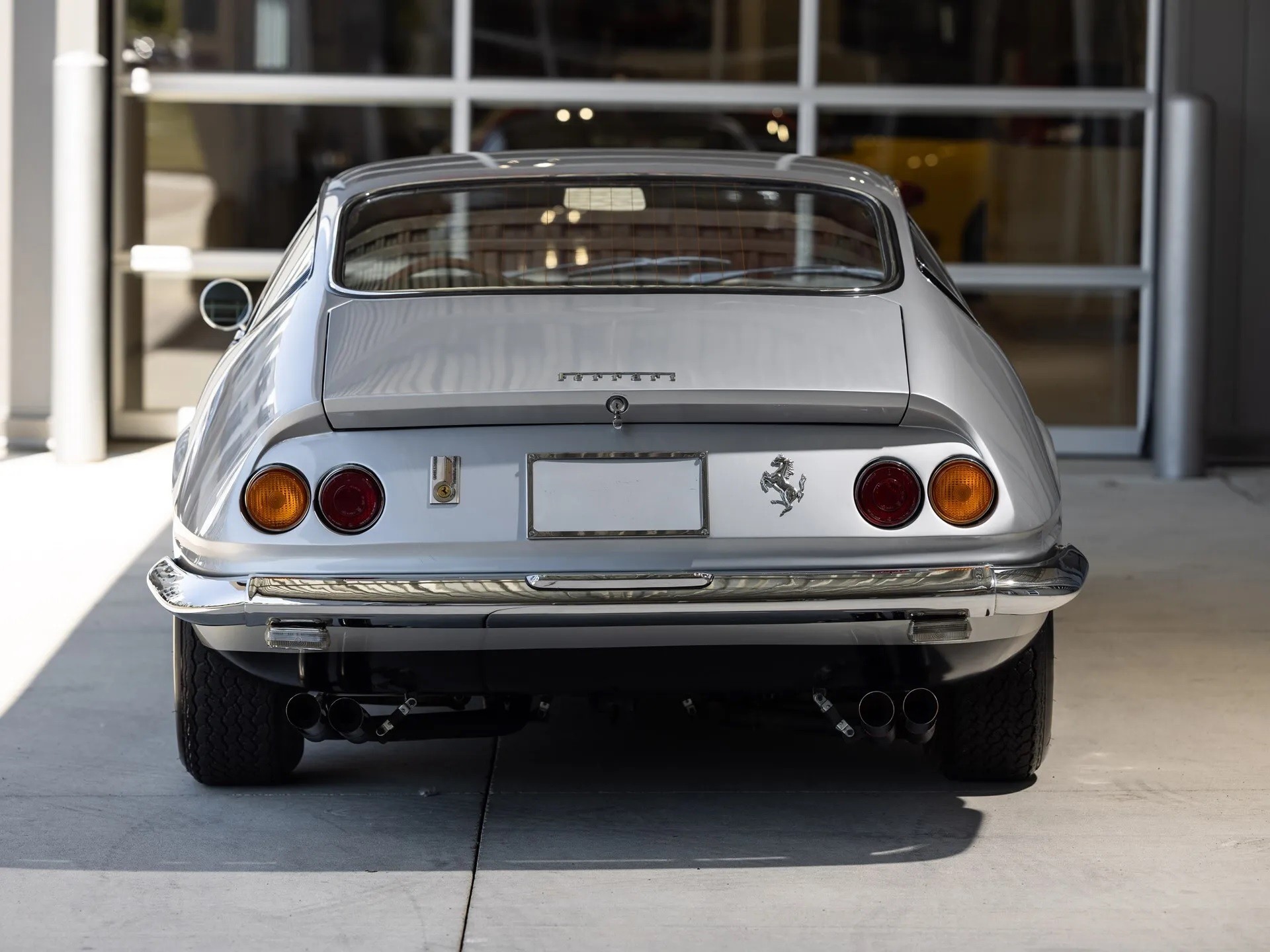 Ferrari 365 Gtb4 Daytona Prototype Traseira