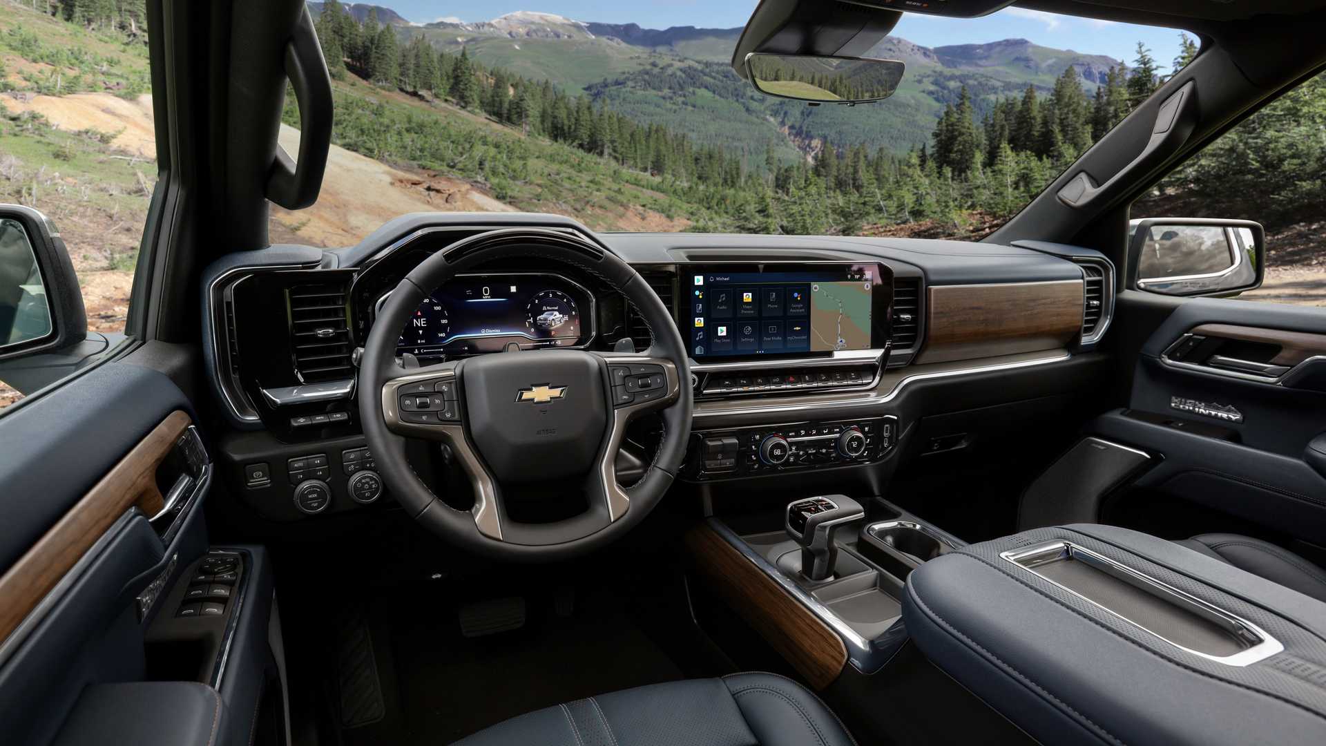 Chevrolet Silverado 3