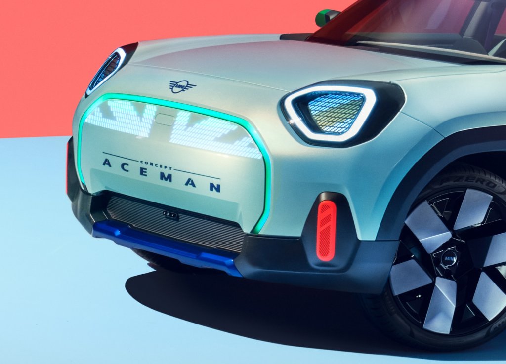 Mini Aceman (5)