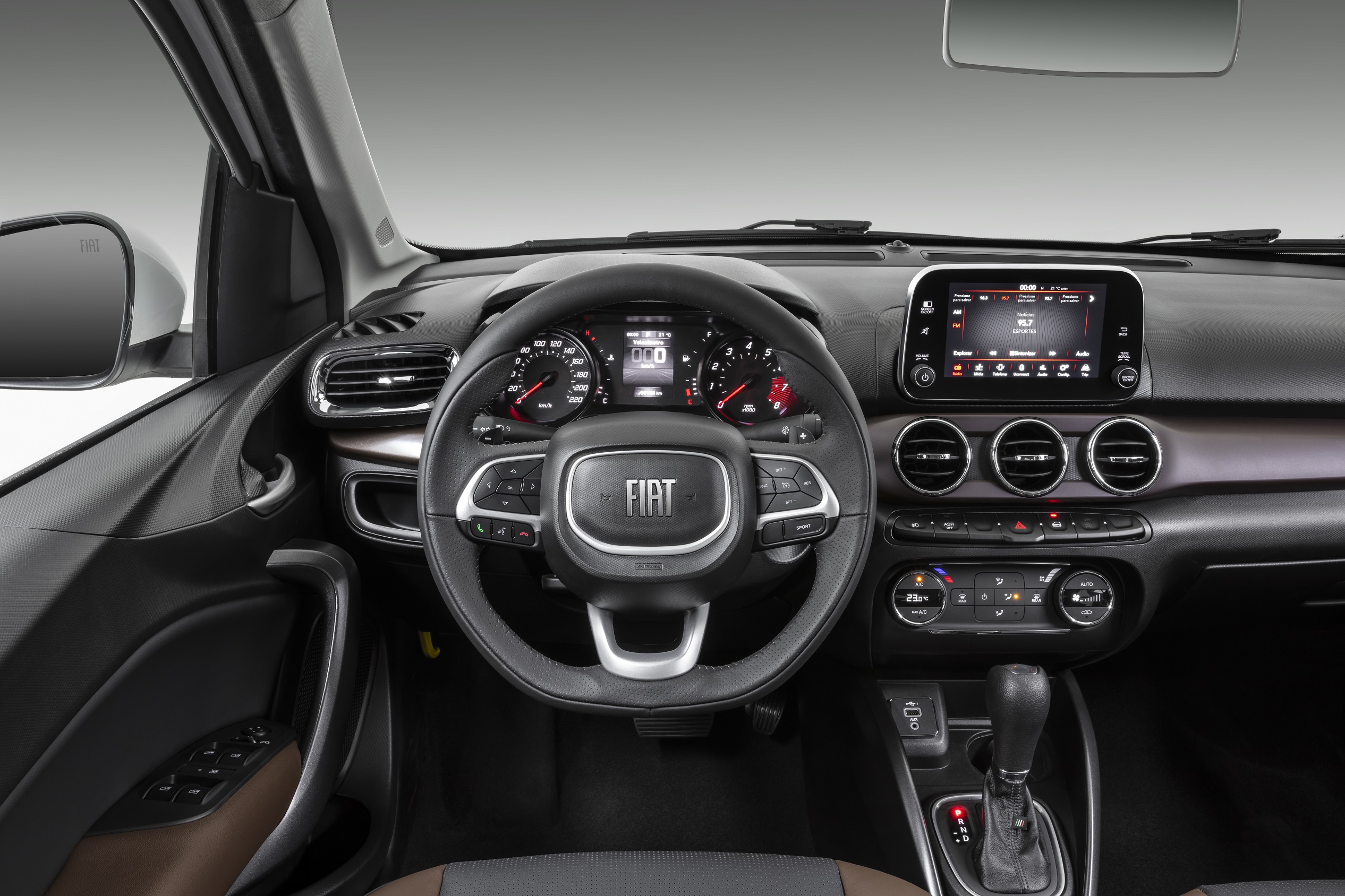 Fiat Cronos Precision 2023 (1)