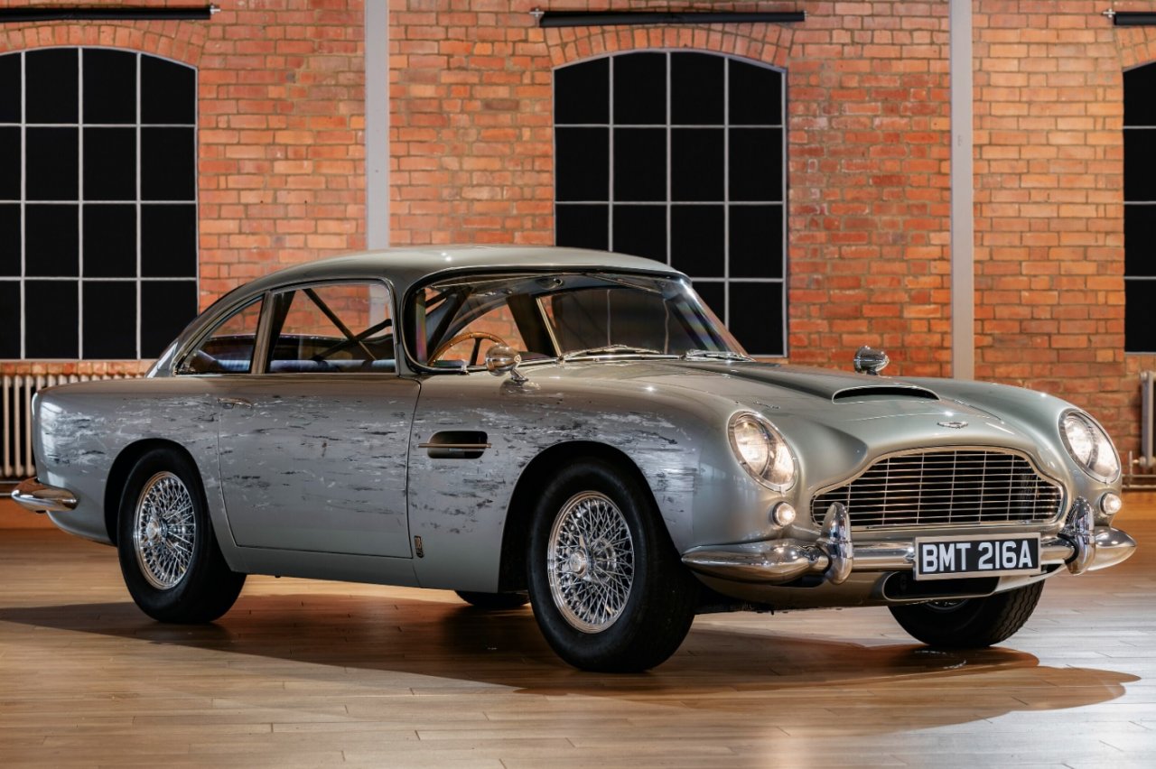 Aston Martin Db5 007 1