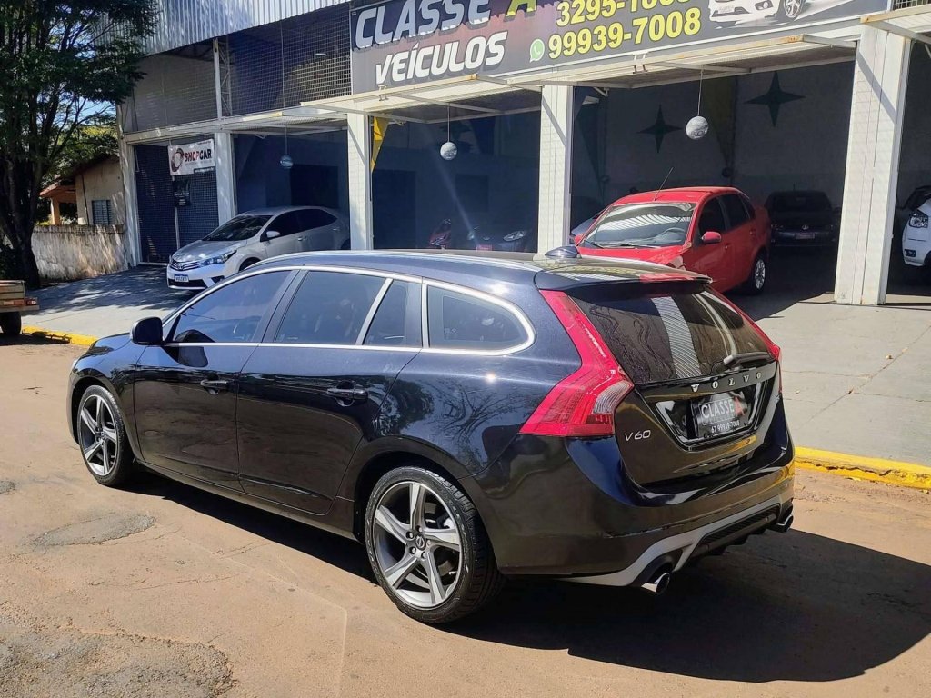 Volvo V60 2.0 T5 R Design Dynamic 16v Turbo Gasolina 4p Automatizado Wmimagem21003601585
