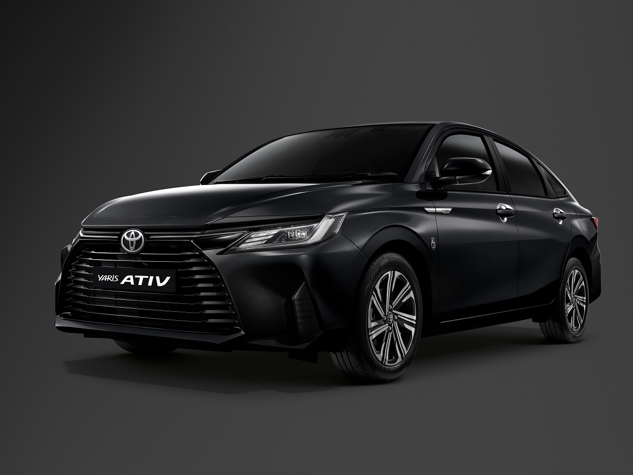 Novo Toyota Yaris Sedã é revelado na Tailândia