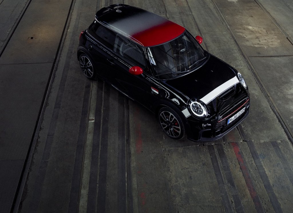 Mini John Cooper Works Pat Moss Edition