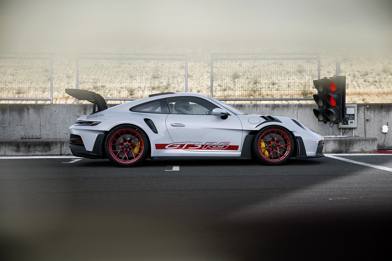 Porsche 911 Gt3 Rs (4)