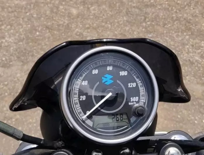 Bajaj Avenger 160 7