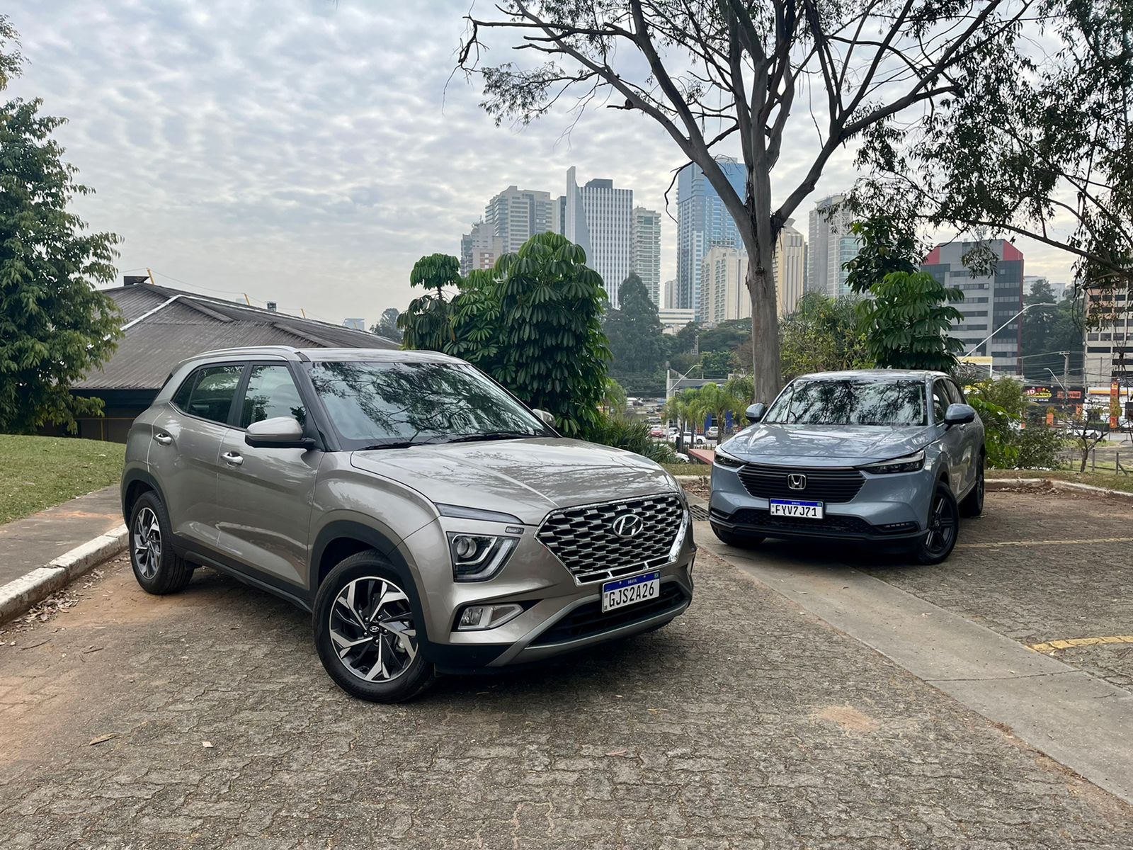 HR-V EXL vs. Creta Platinum