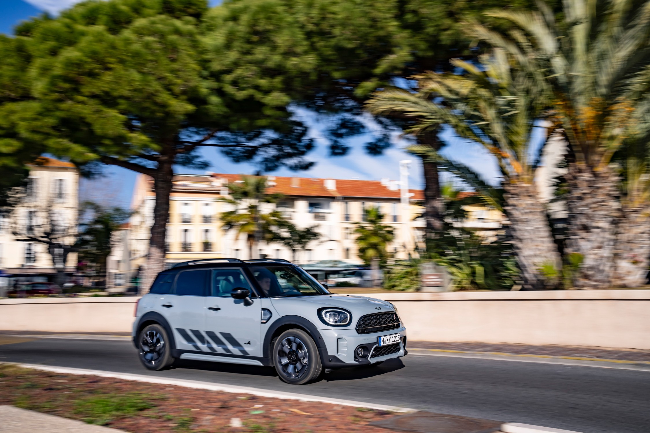 Mini Cooper S E Countryman All4 Untamed Edition 2