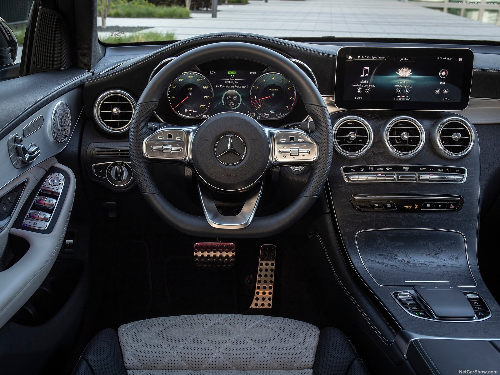 Mercedes Benz Glc Coupe 2020 Painel Interior