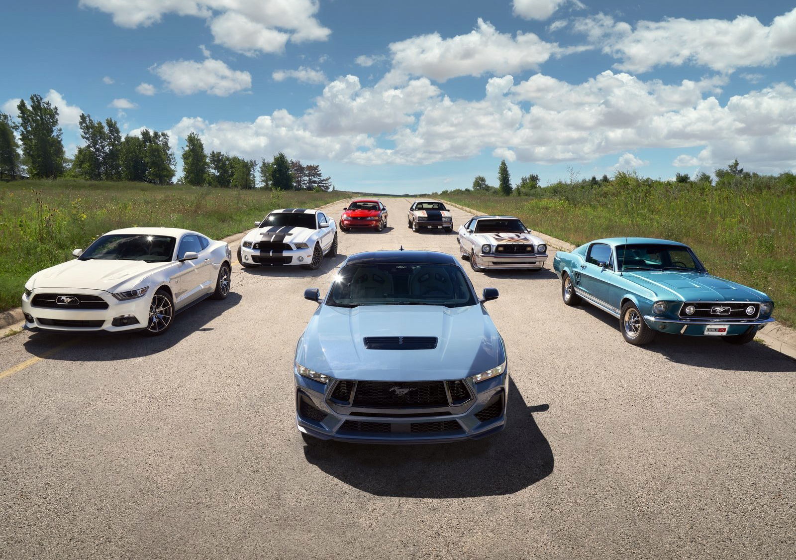 Ford Mustang Gt 2024 1600 0b
