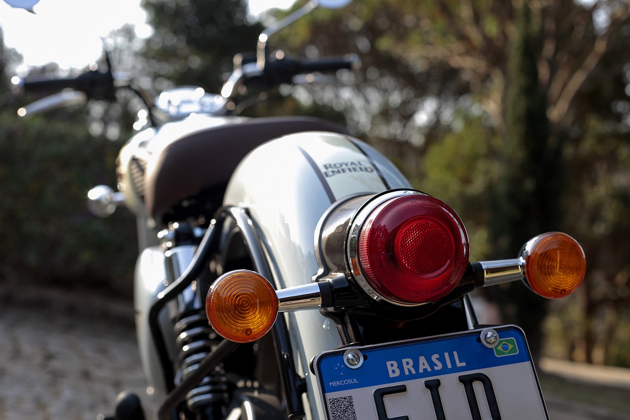 Royal Enfield Classic 350 Movimento (5)