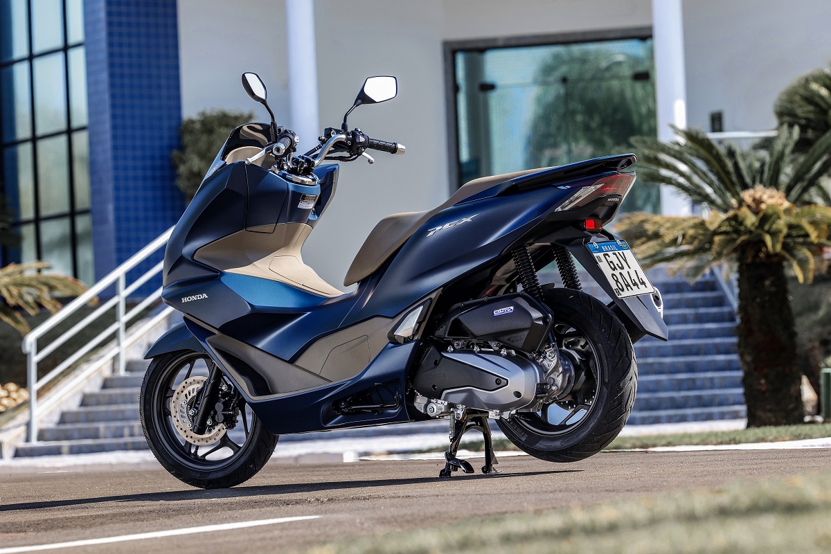 Honda PCX DLX ABS 160 2