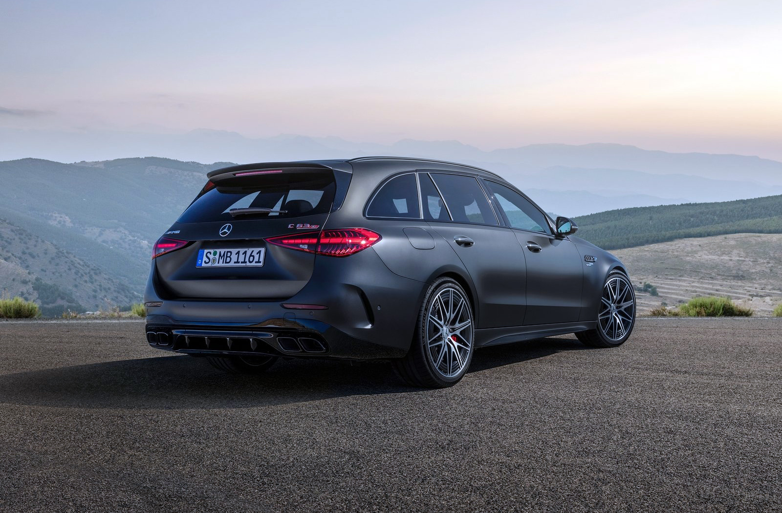 Mercedes Benz C63 S Amg E Performance Estate 2023 1600 0a