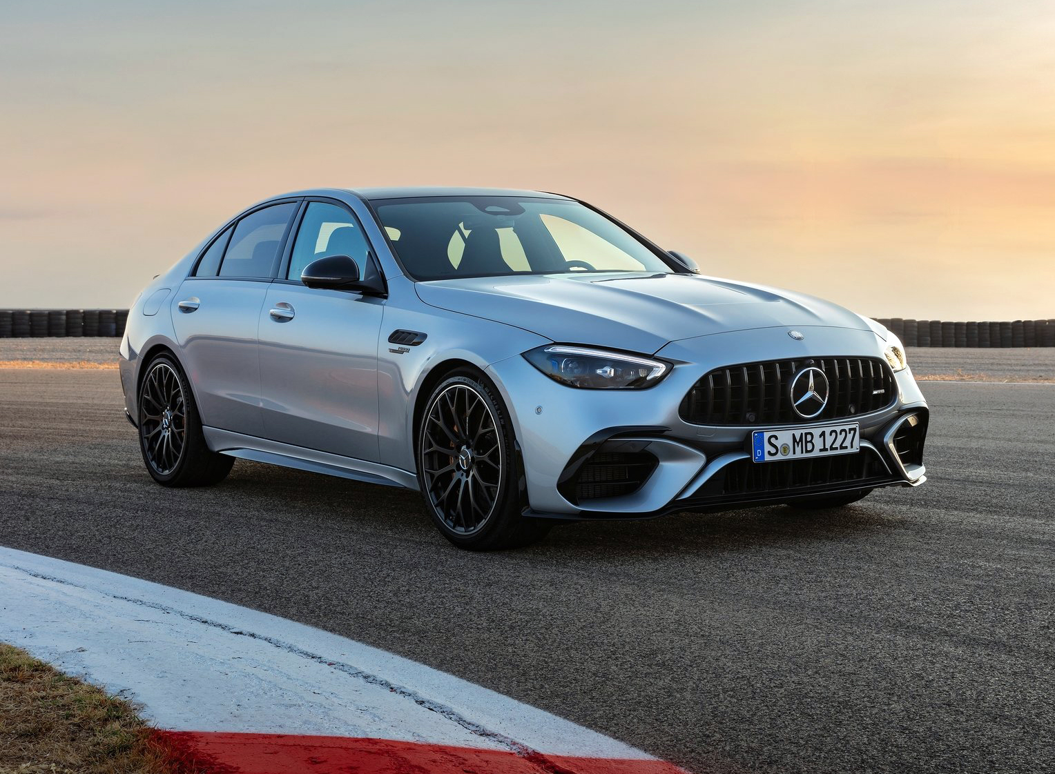 Mercedes Benz C63 S Amg E Performance 2023 1600 01