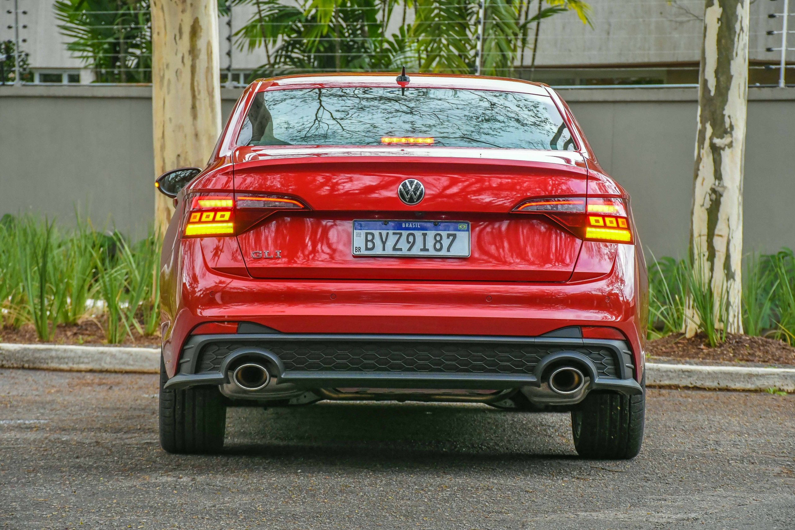 Sedã esportivo VW