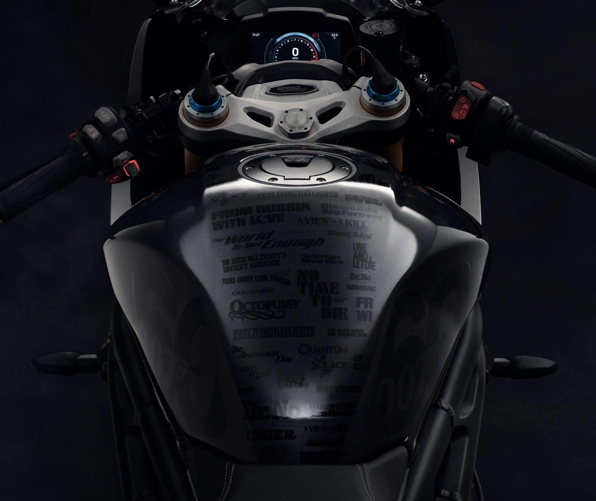 Triumph Speed Triple 1200 Rr Bond Edition (1)