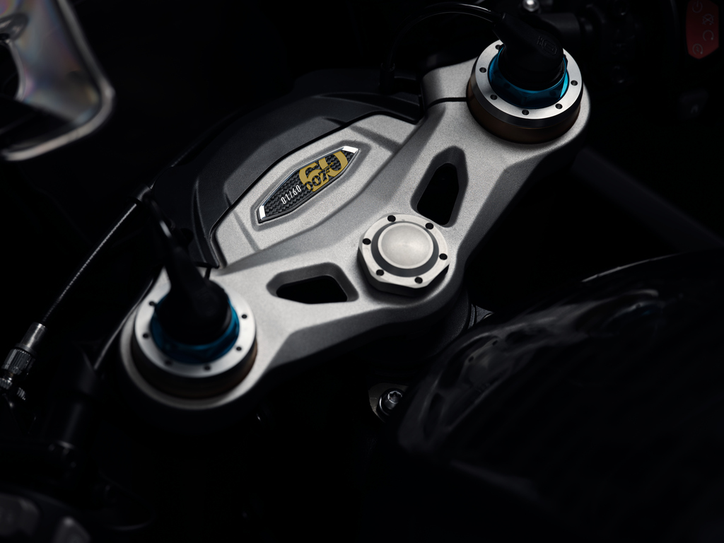 Triumph Speed Triple 1200 Rr Bond Edition (4)