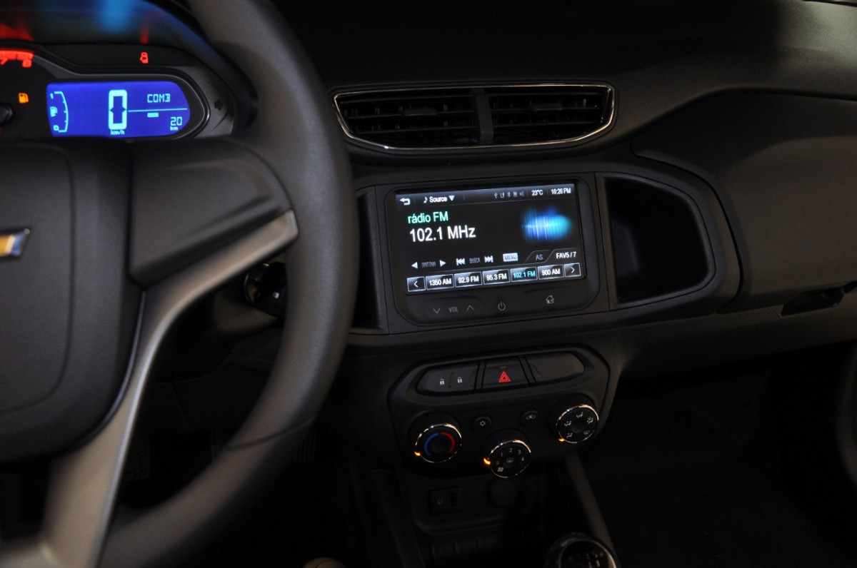 Chevrolet Onix 13 F3
