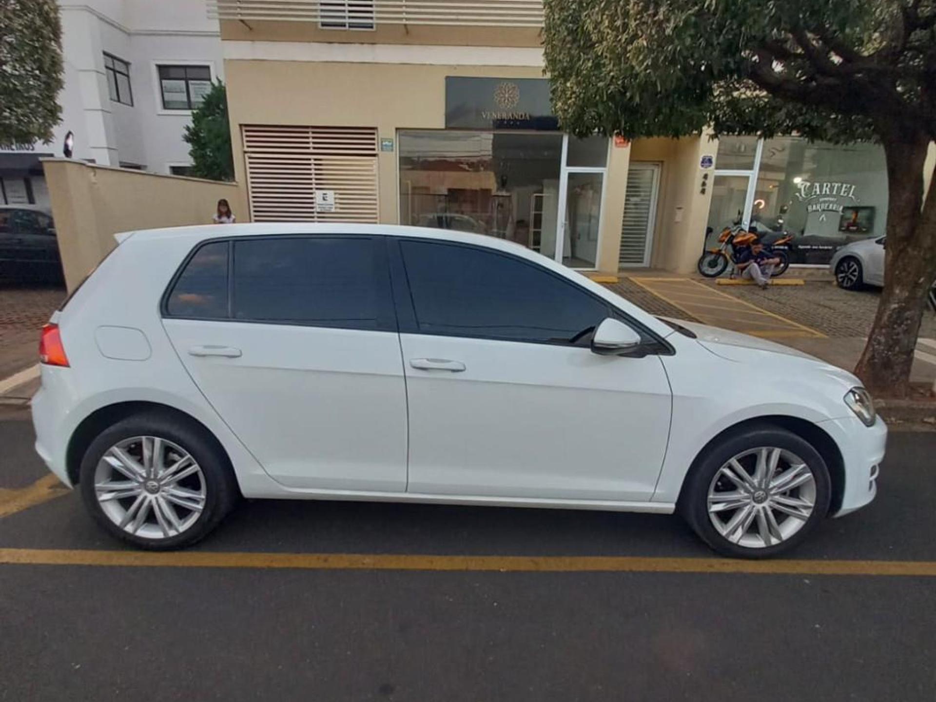 Volkswagen Golf 1.0 Tsi Comfortline 12v Total Flex 4p Manual Wmimagem12260867882