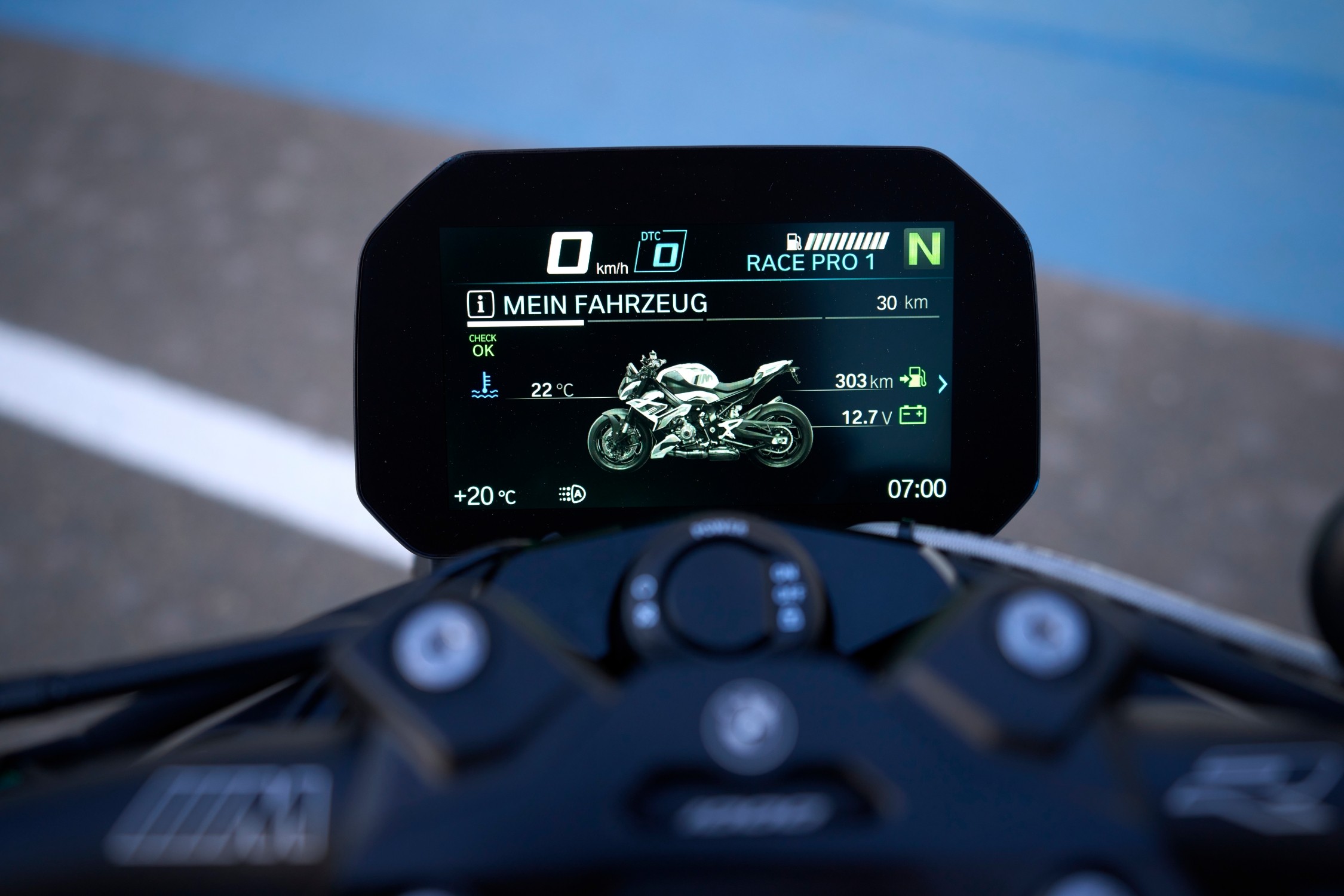 Bmw M 1000 R 7