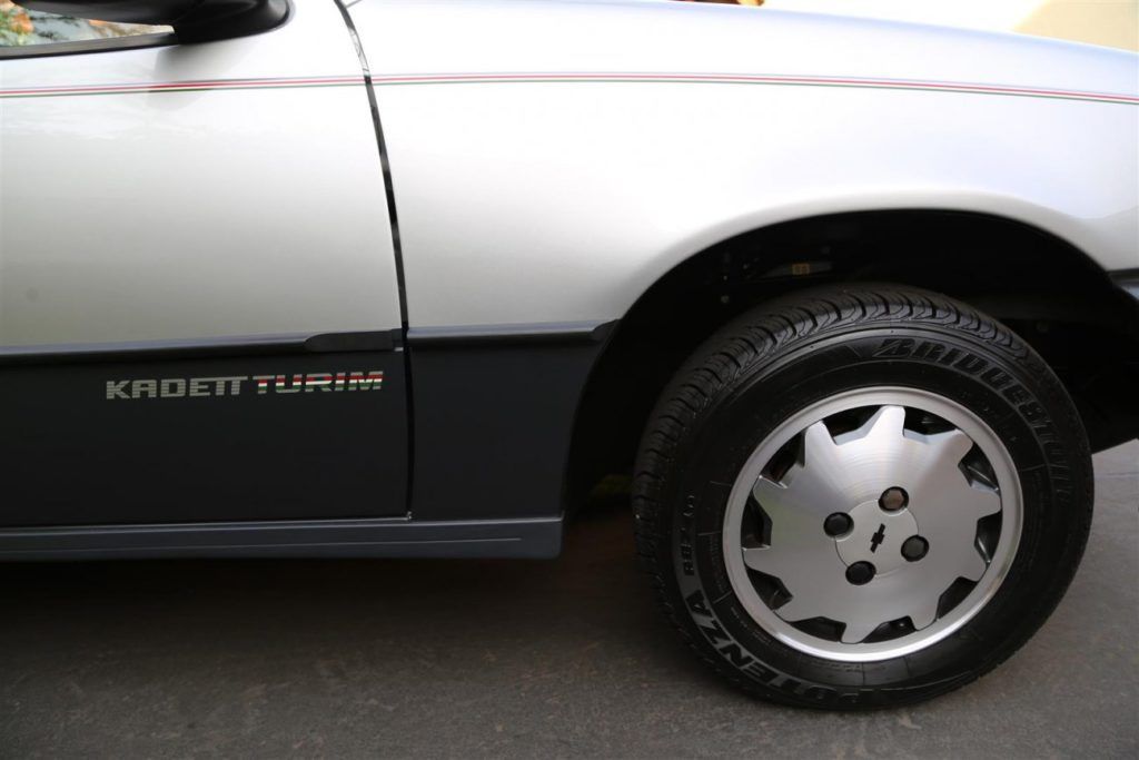 Kadett Turim F10