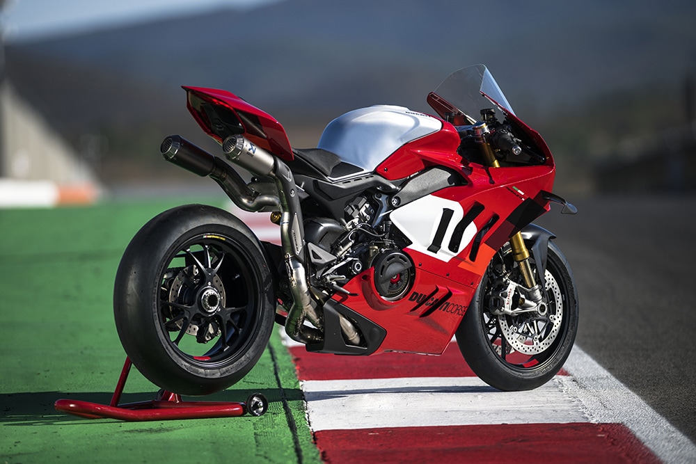My23 Ducati Panigale V4 R 101 Uc440906 Low