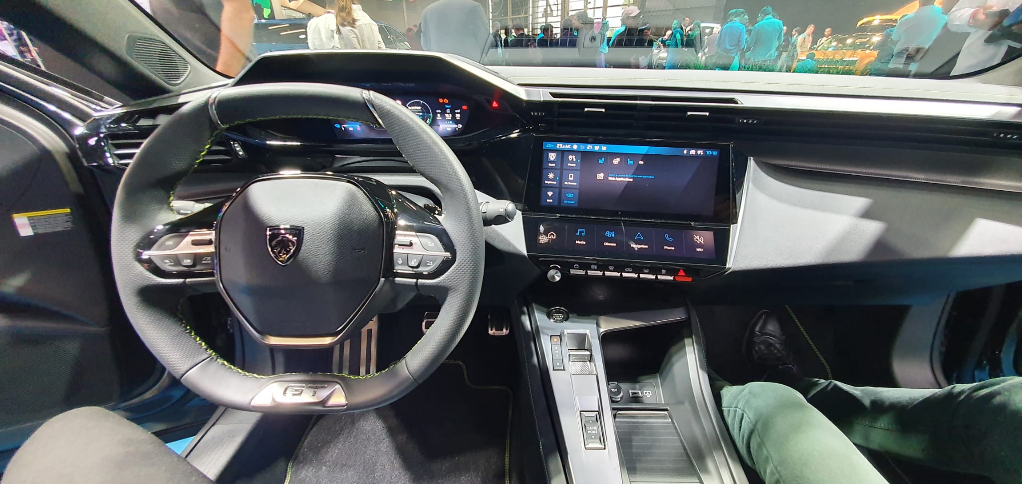 Peugeot 408 2