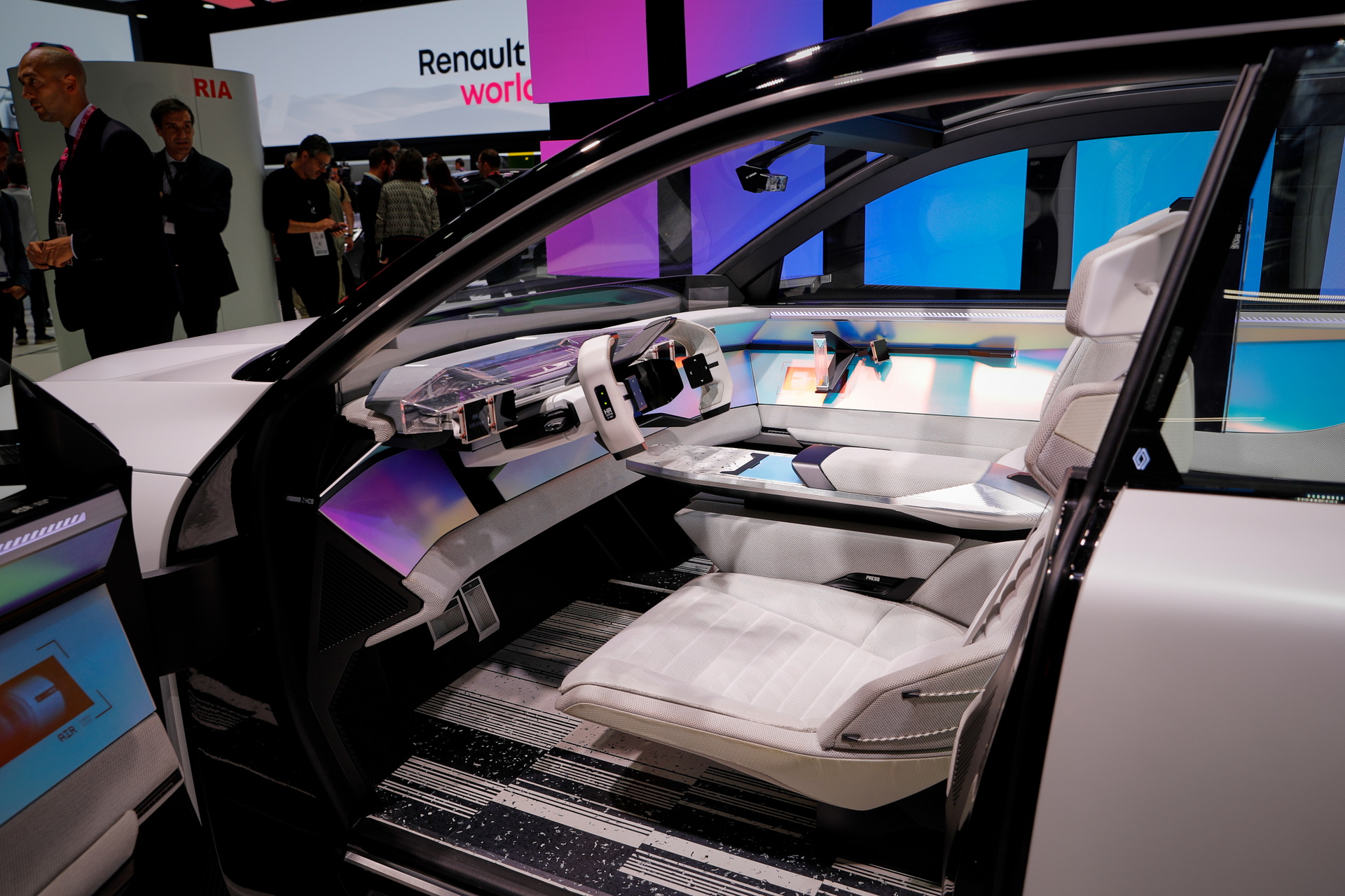 Conceito da Renault mostrado no Salão de Paris