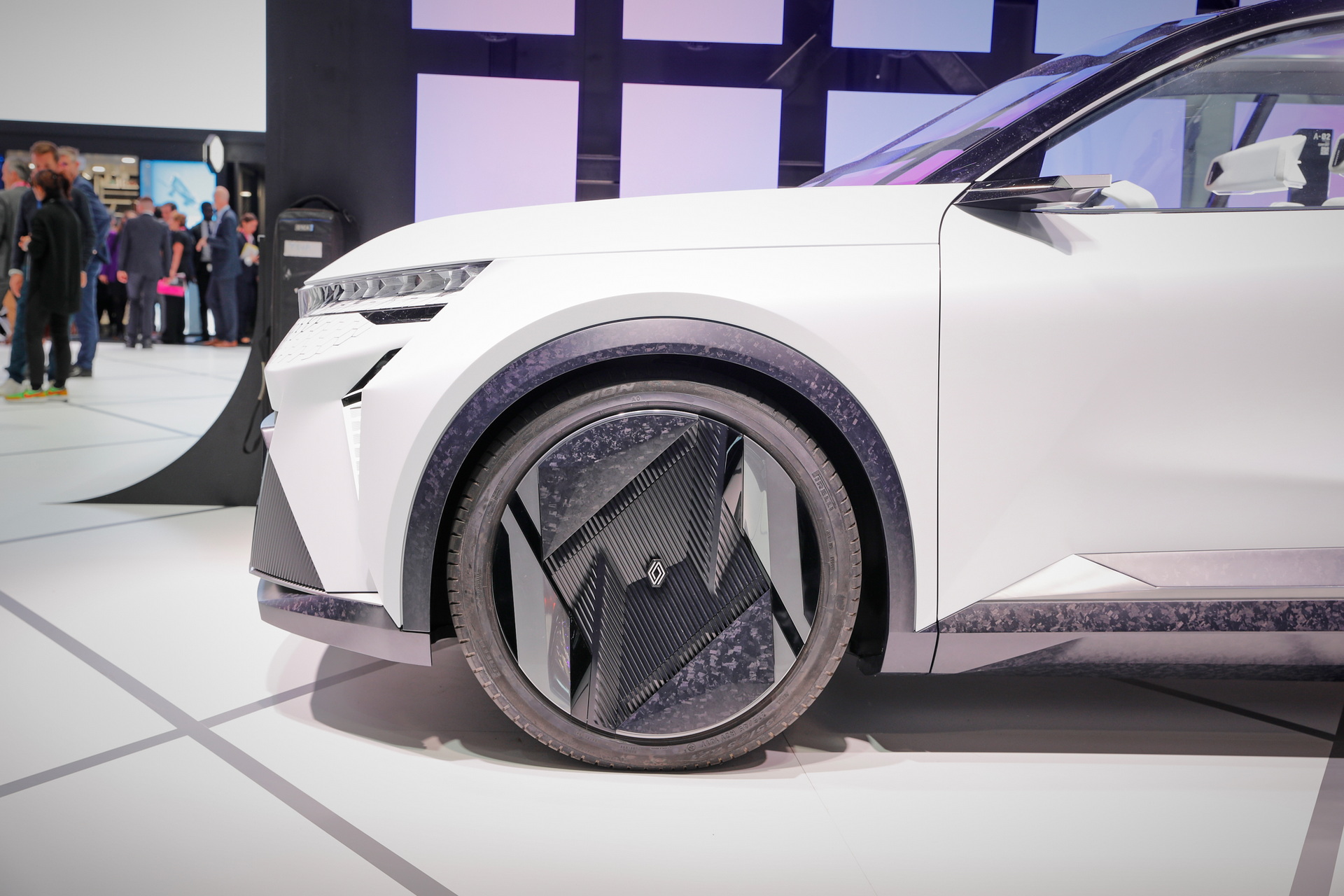 Conceito da Renault mostrado no Salão de Paris