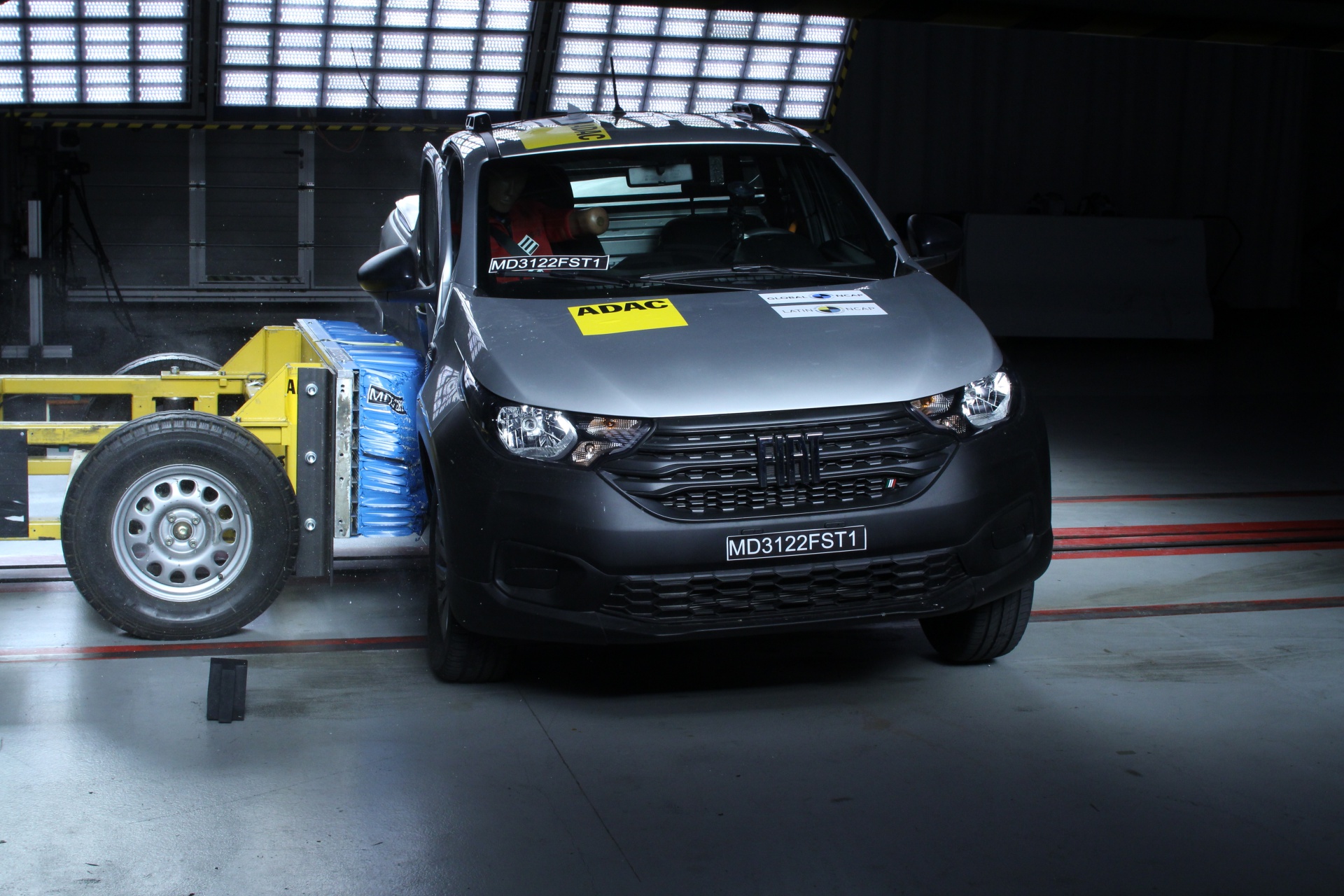 Strada Latinncap F4