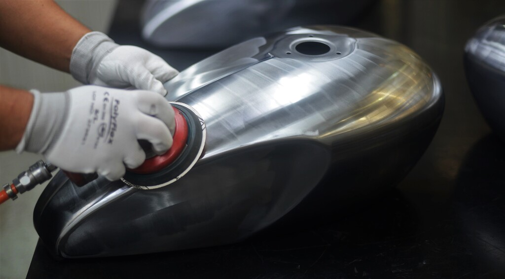 The Art Of Chrome 1. Polishing Panels Before Welding