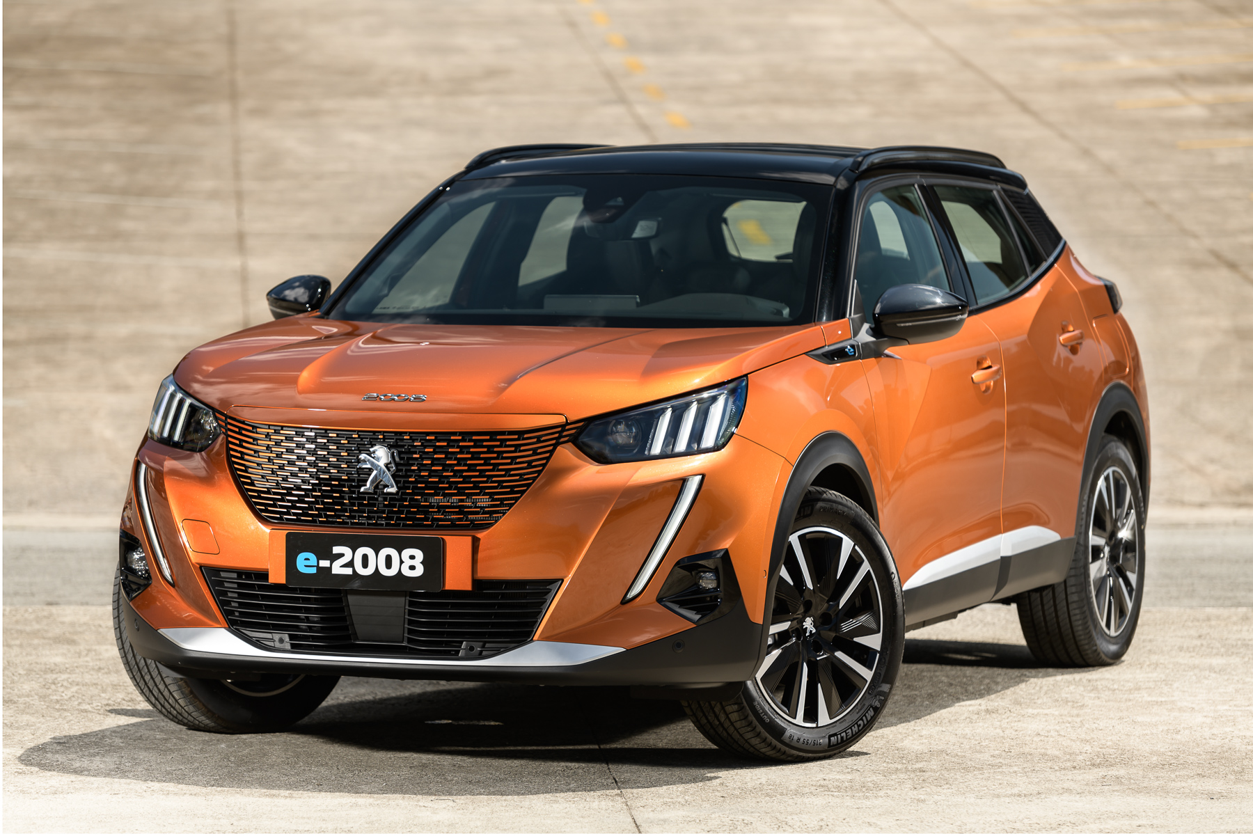 Peugeot E 2008 8