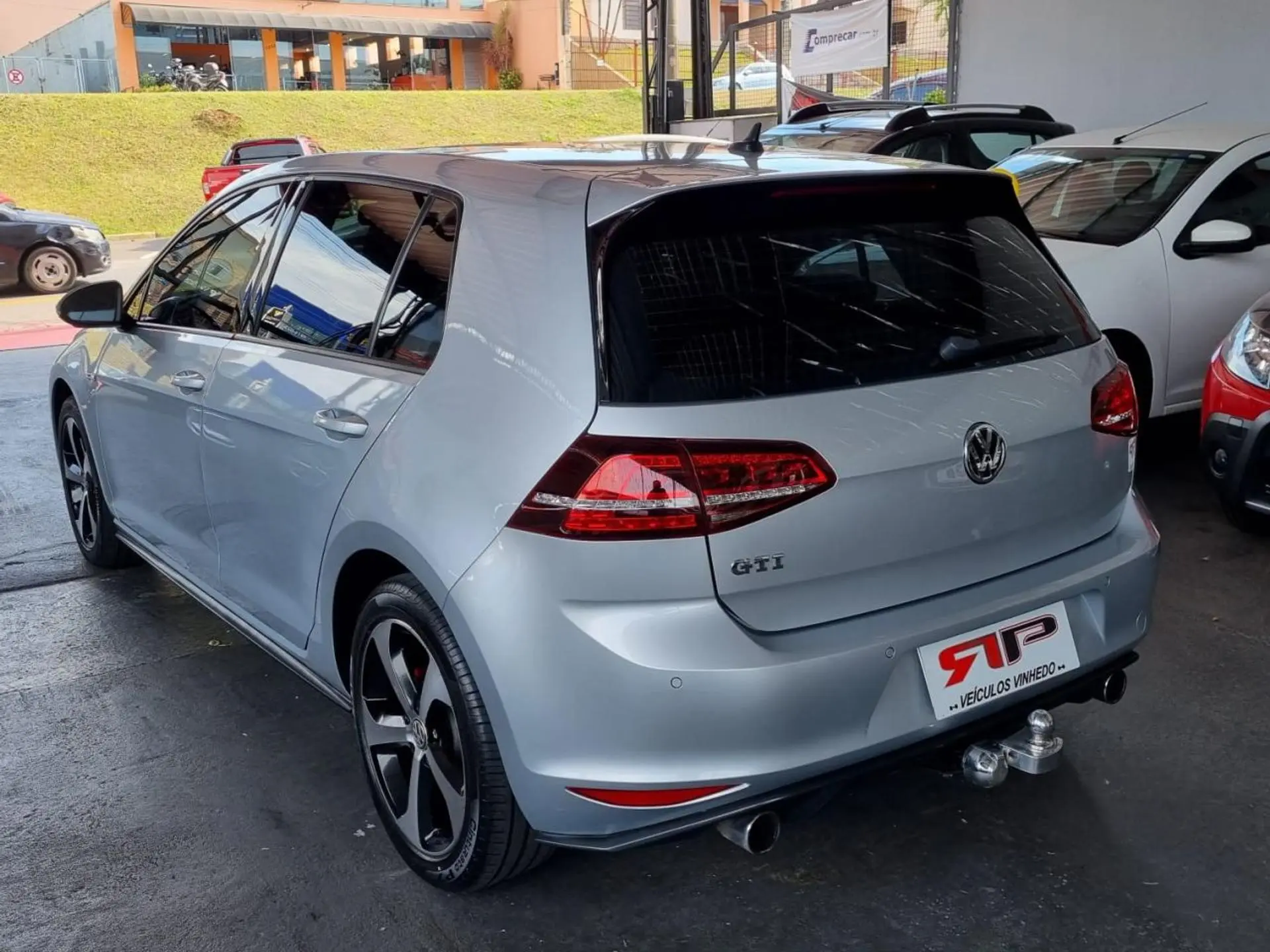 Cinco carros usados pelo preço de um Pulse Abarth