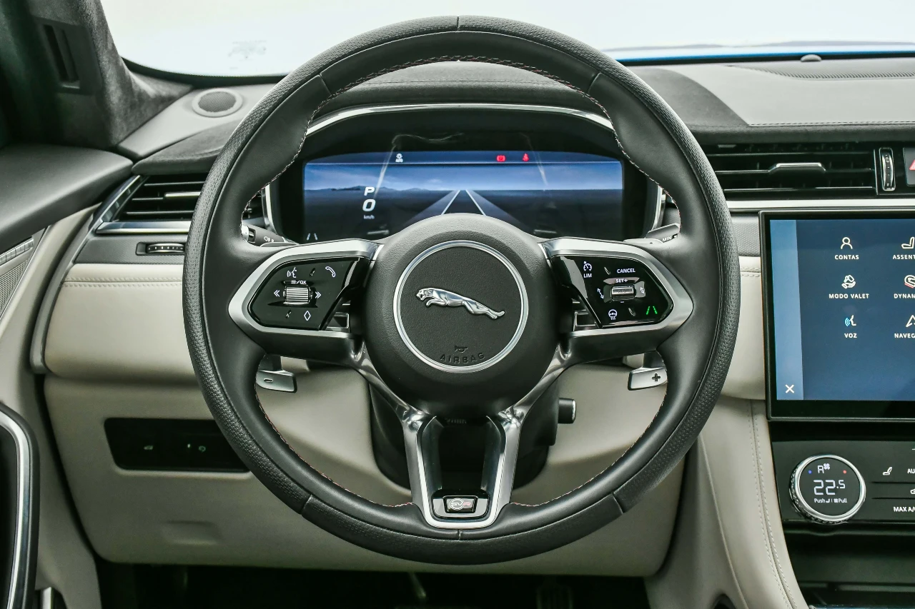 Jaguar F Pace Svr 6300
