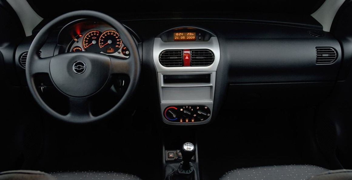 Corsa Interior F3