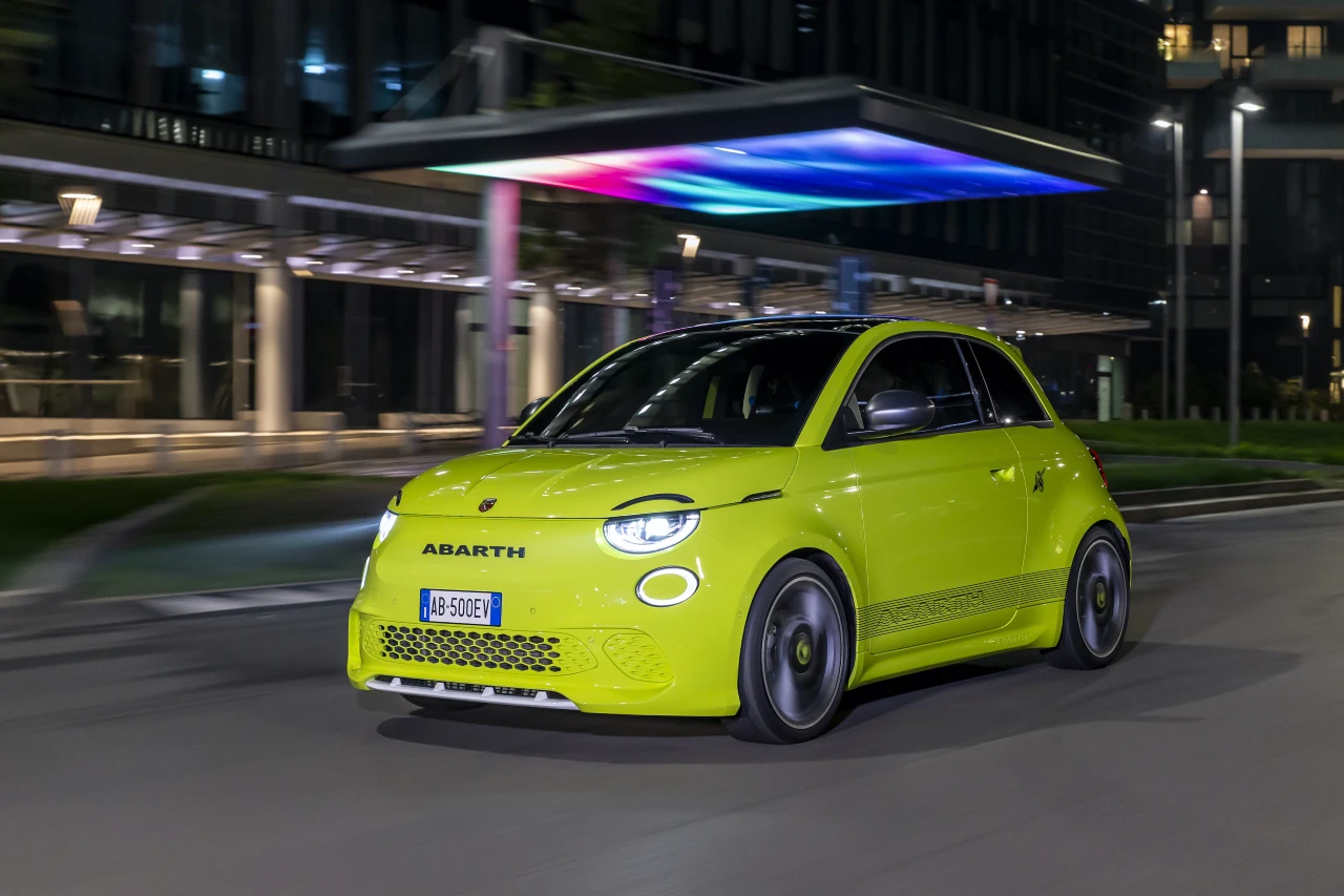 Newabarth500e24637cb611c45b9 637cdd175fca3