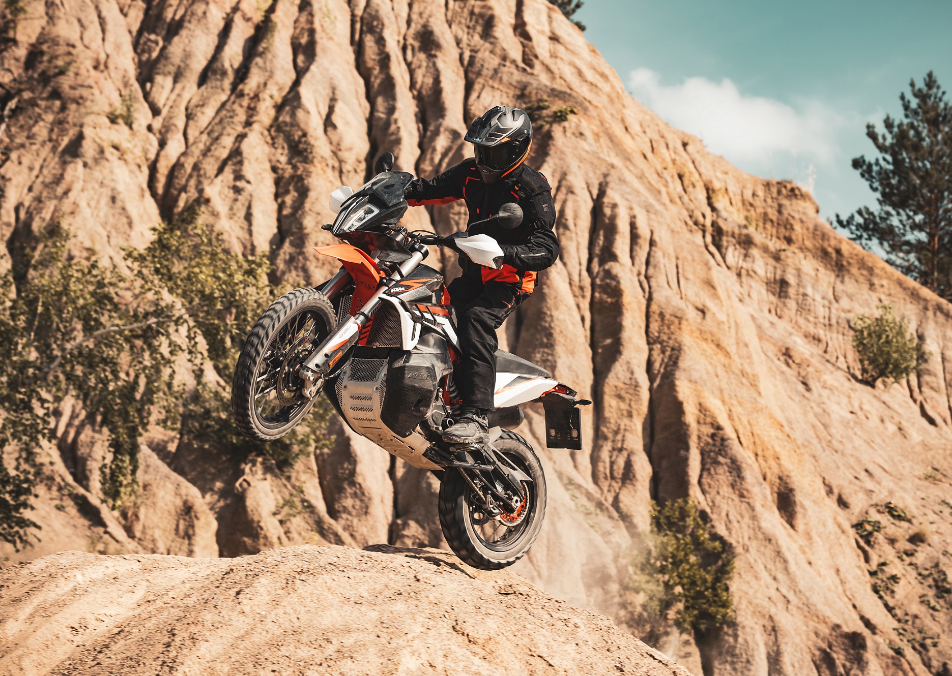 Ktm 890 R (1)