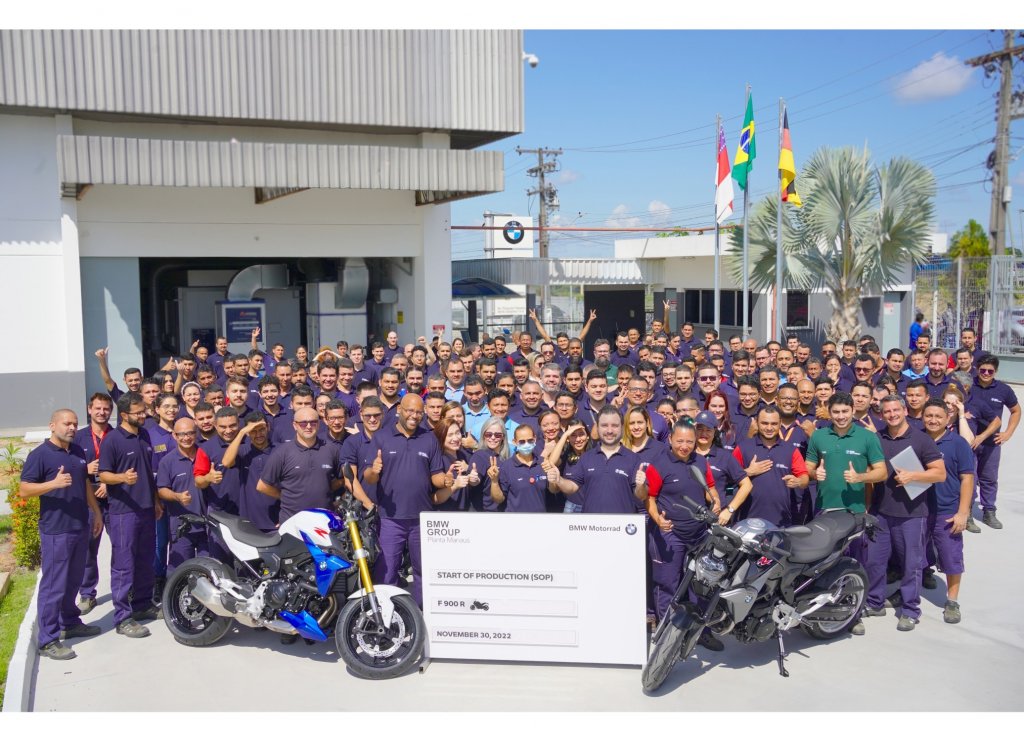 BMW F 900 R feita no Brasil