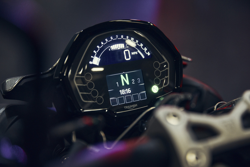 Triumph Street Triple 765 2023 (5)