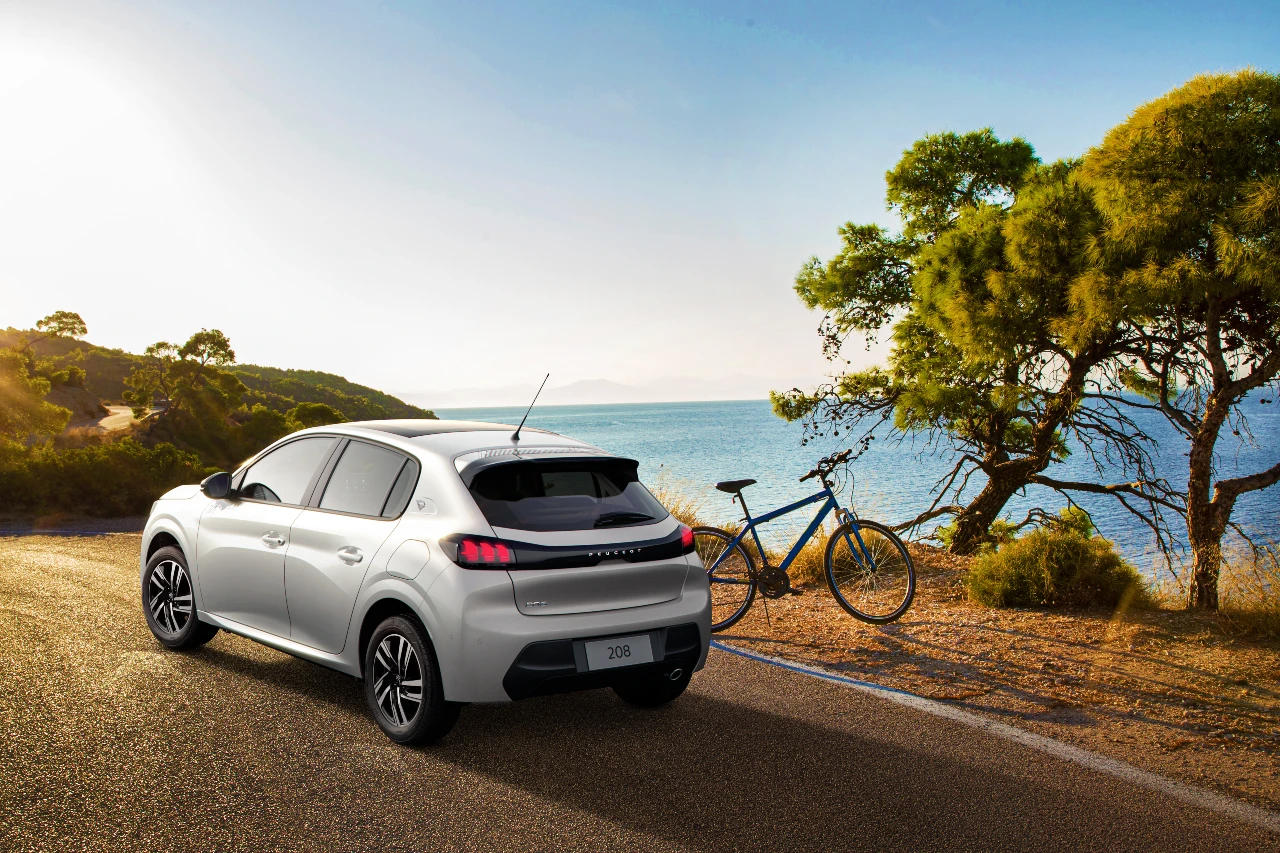 Peugeot 208 Roadtrip 1