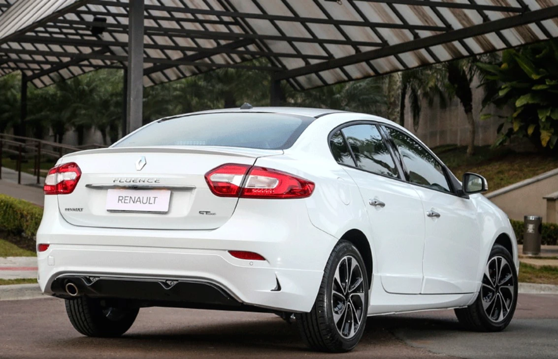 Renault Fluence 01