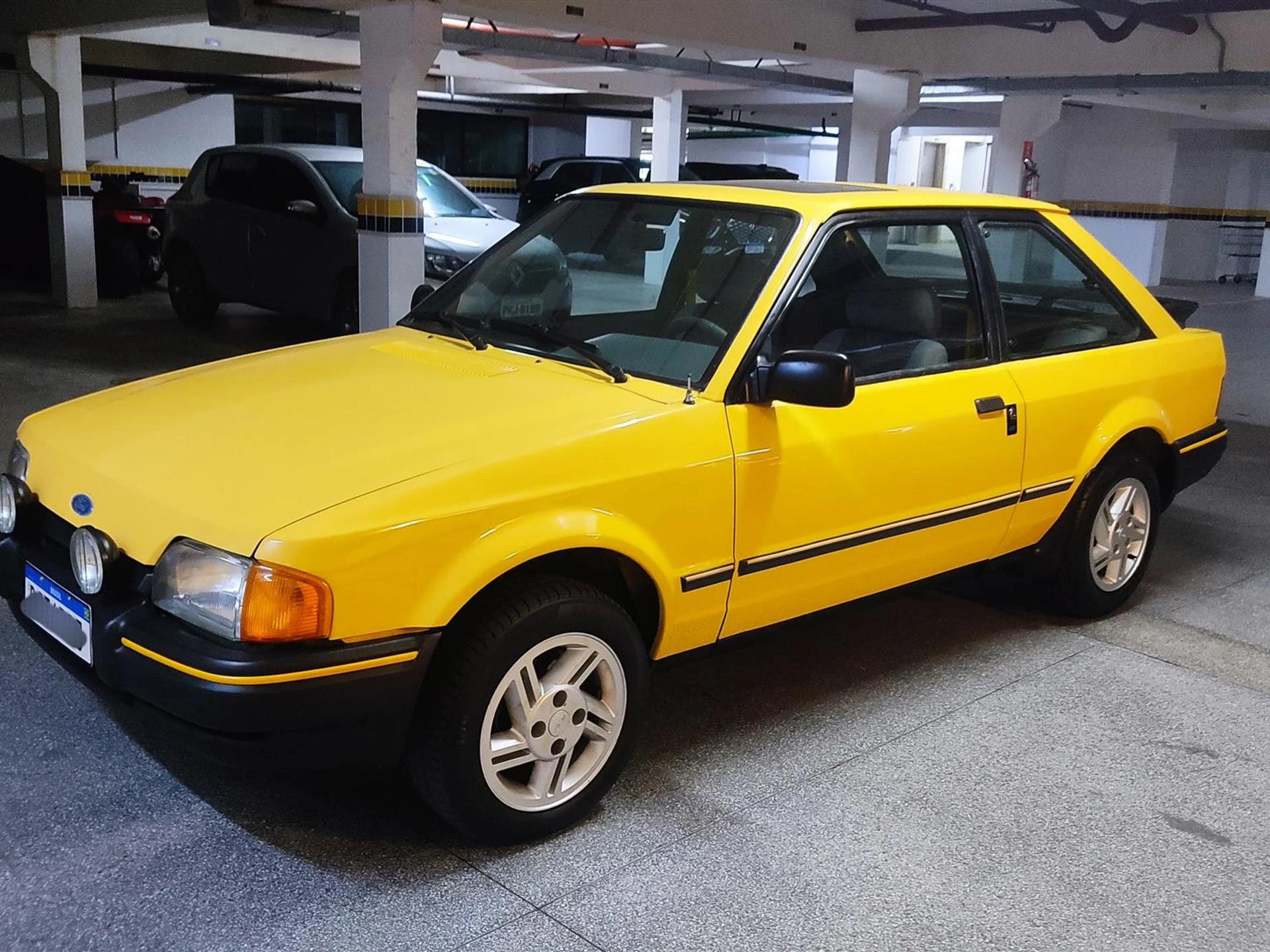Ford Escort 1.6 Xr3 8v Alcool 2p Manual Wmimagem08325498016