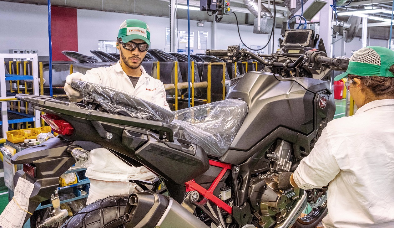 Honda Africa Twin 2023 5