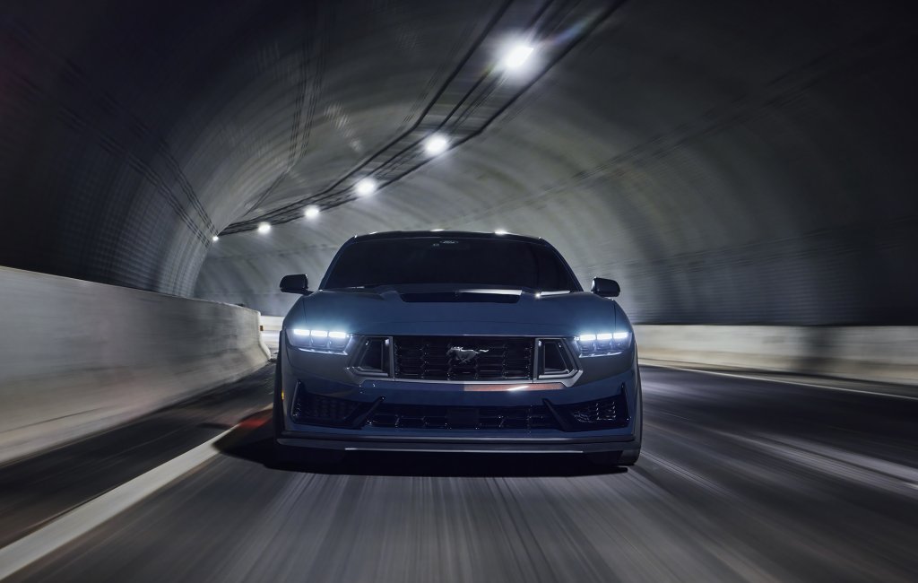 Mustang Dark Horse
